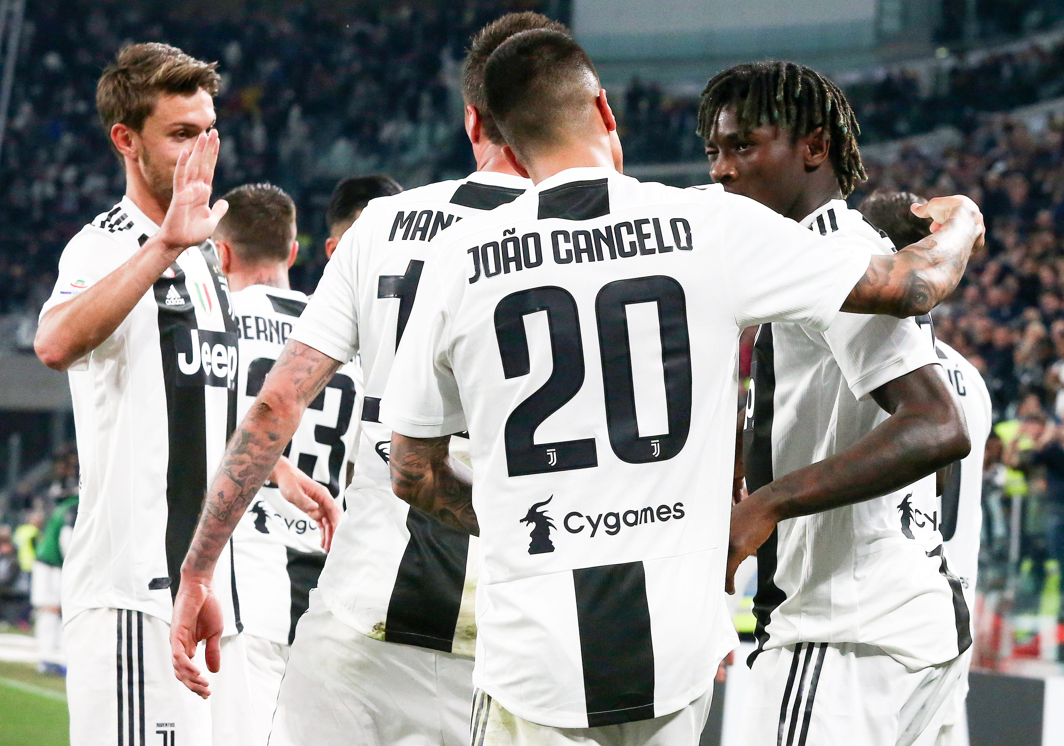 拓记：杨瀚森曾抱怨亚当斯轻易推走了他，但亚当斯已这么干十年了