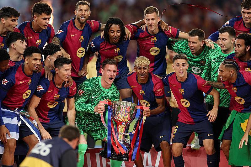 8年了！C罗之后，又有皇马球员在西甲上演完美帽子戏法