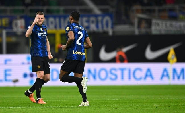 勇士队依然关注戴维斯交易，但交易细节尚未明朗