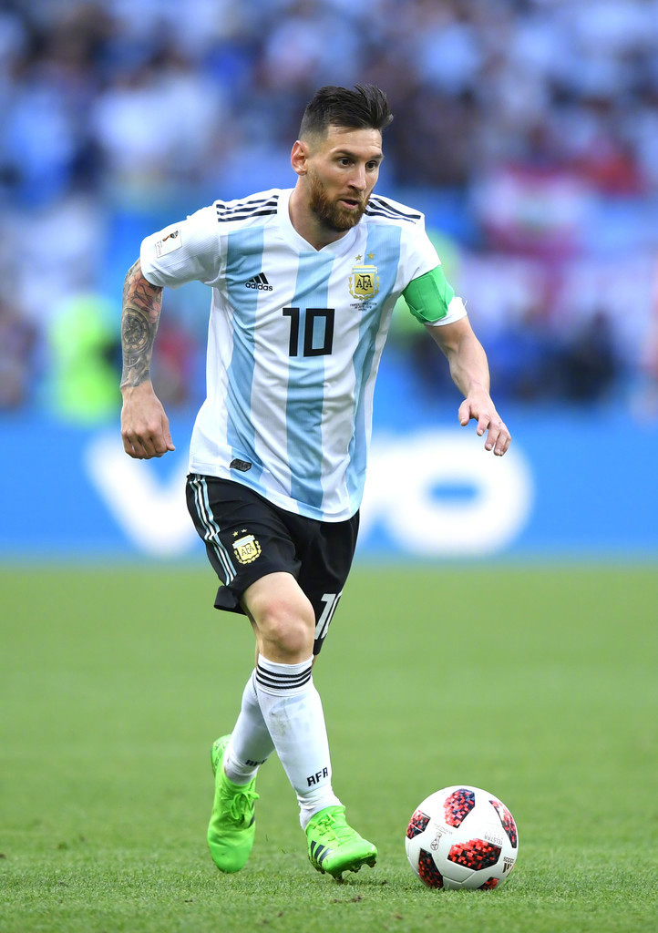 巴萨梅西帽子戏法3-1击败马德里竞技