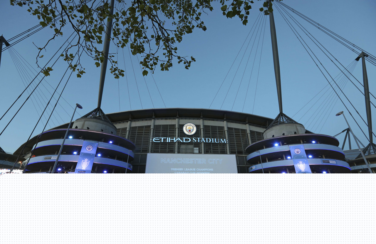 在曼联血染沙场的阿兰·史密斯，他是怎样水平的一名球员？